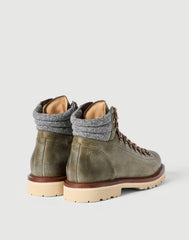 Calfskin Mountain Boot