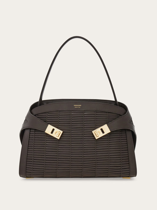 Hug Soft Shoulder Bag (m)