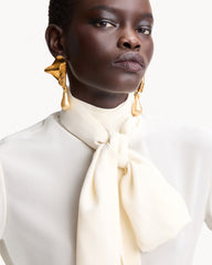 Cassandre Pearl Earrings In Metal
