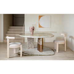 OVOO TABLE