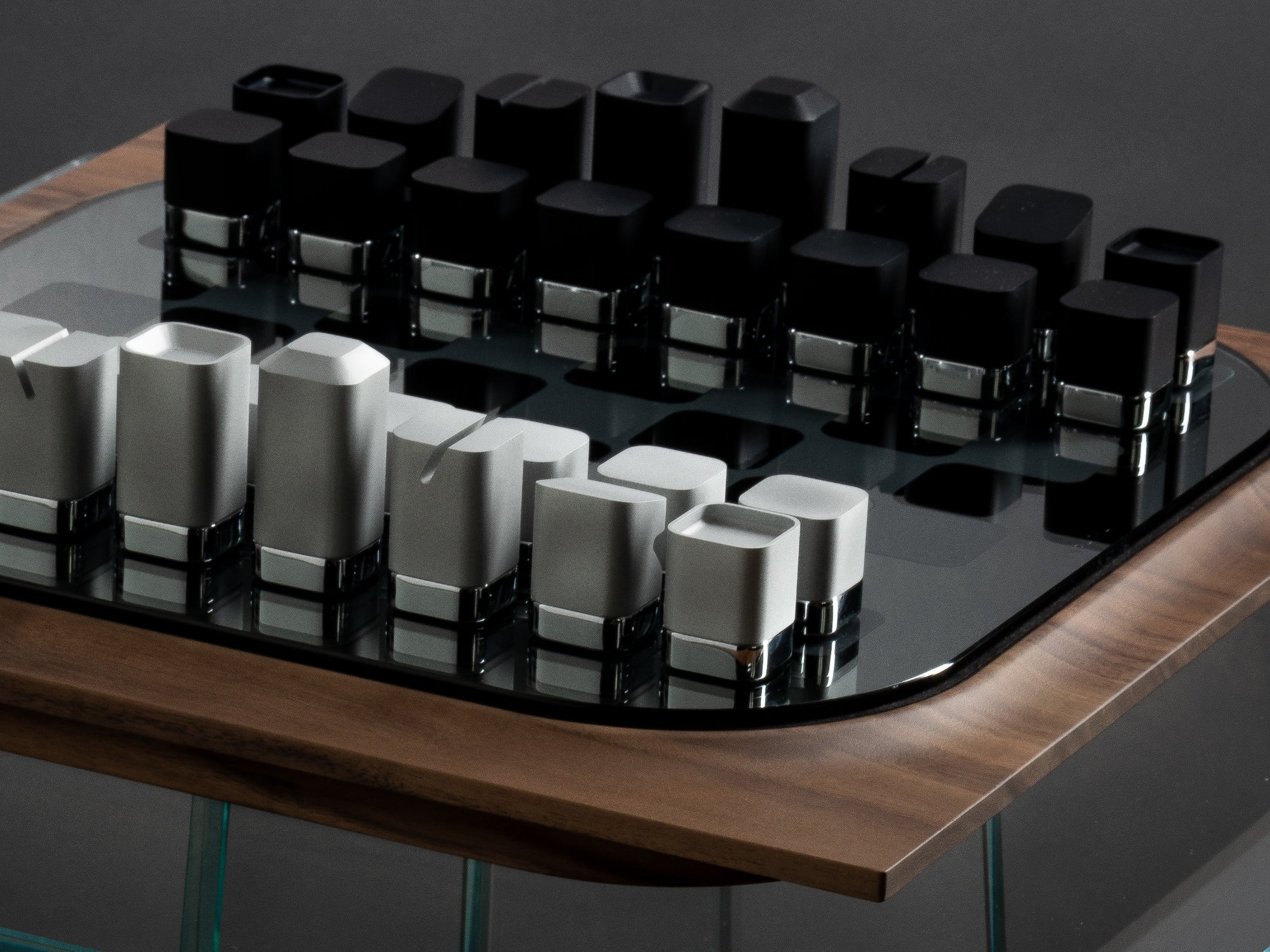 Mossa chess Walnut IMPATIA