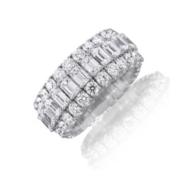 Xpandable™ half-way set diamond band