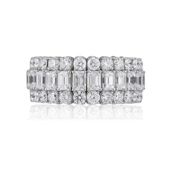 Xpandable™ half-way set diamond band