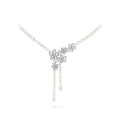 Miss Daisy Pearl Drop Necklace