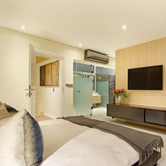 Hollywood Mansion & Spa