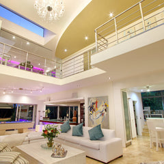 Hollywood Mansion & Spa