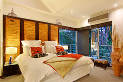 Hollywood Mansion & Spa