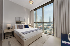 Luxury Apt w/ Burj Khalifa Vw & Direct Mall Access