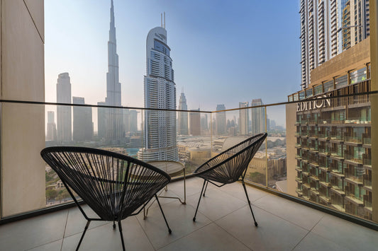 Modern Chic Apt w/ Unobstructed Burj Khalifa Views