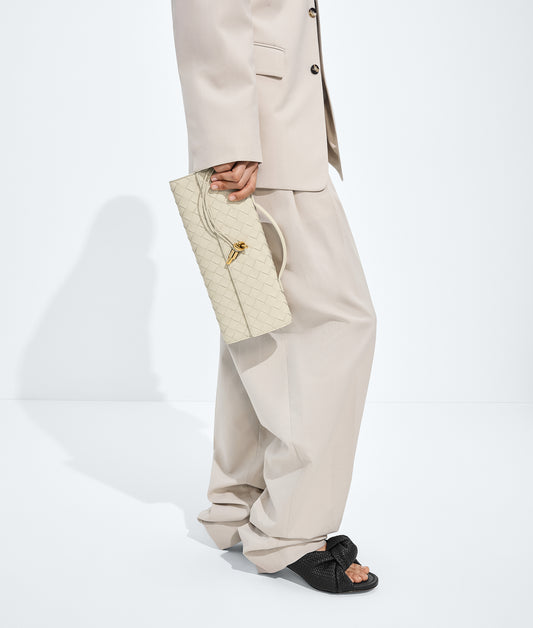 Andiamo Clutch