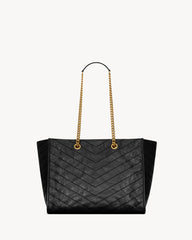 Niki Shopping In Vintage Leather