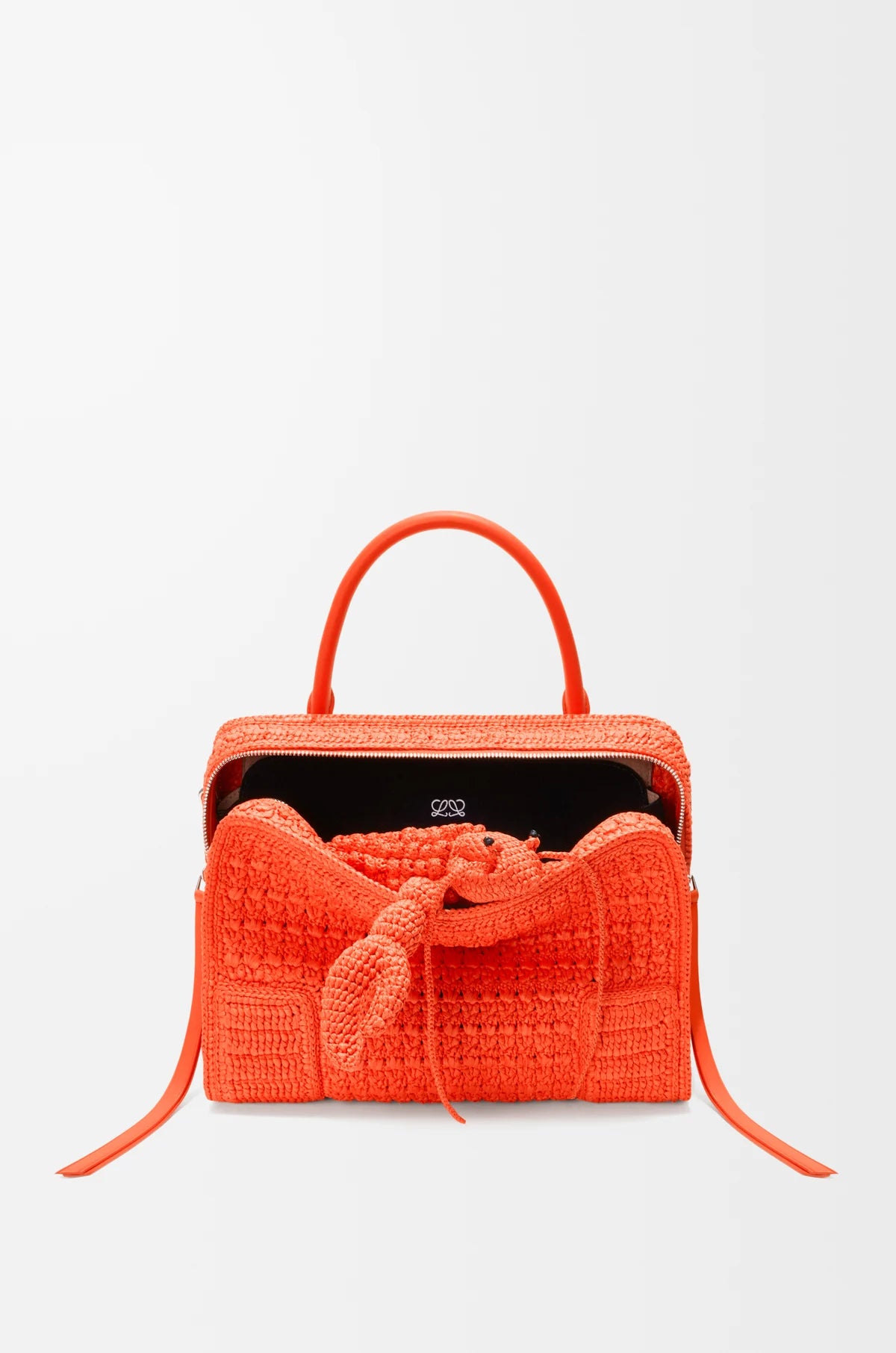 Medium Amazona 180 Lazy Crab Bag In Raffia Crochet