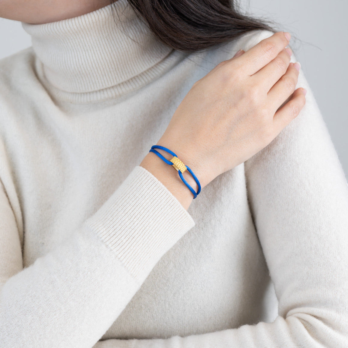 #Color_Electric Blue