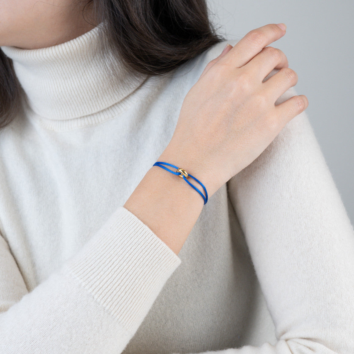 #Color_Electric Blue