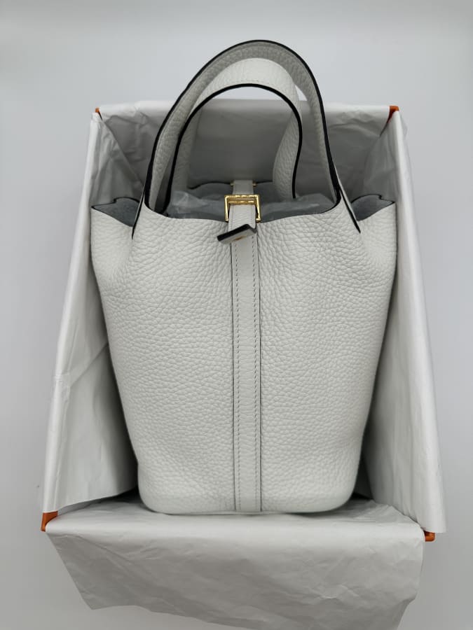 P18 New White GHW W