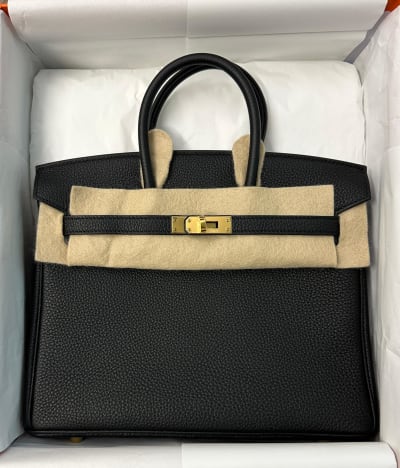 B25 Black Togo GHW Stamp K