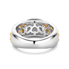 Grumetta Ring with Diamond Pave
