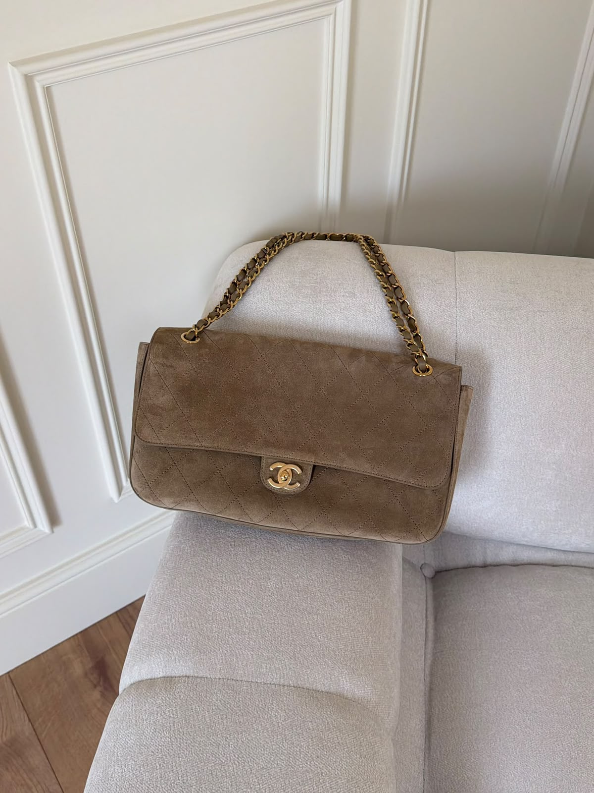 Chanel 32cm Maxi Dark Brown Ghw Ub991