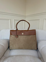 Chanel Metiers d’Art Large Tote Dark Beige, Camel