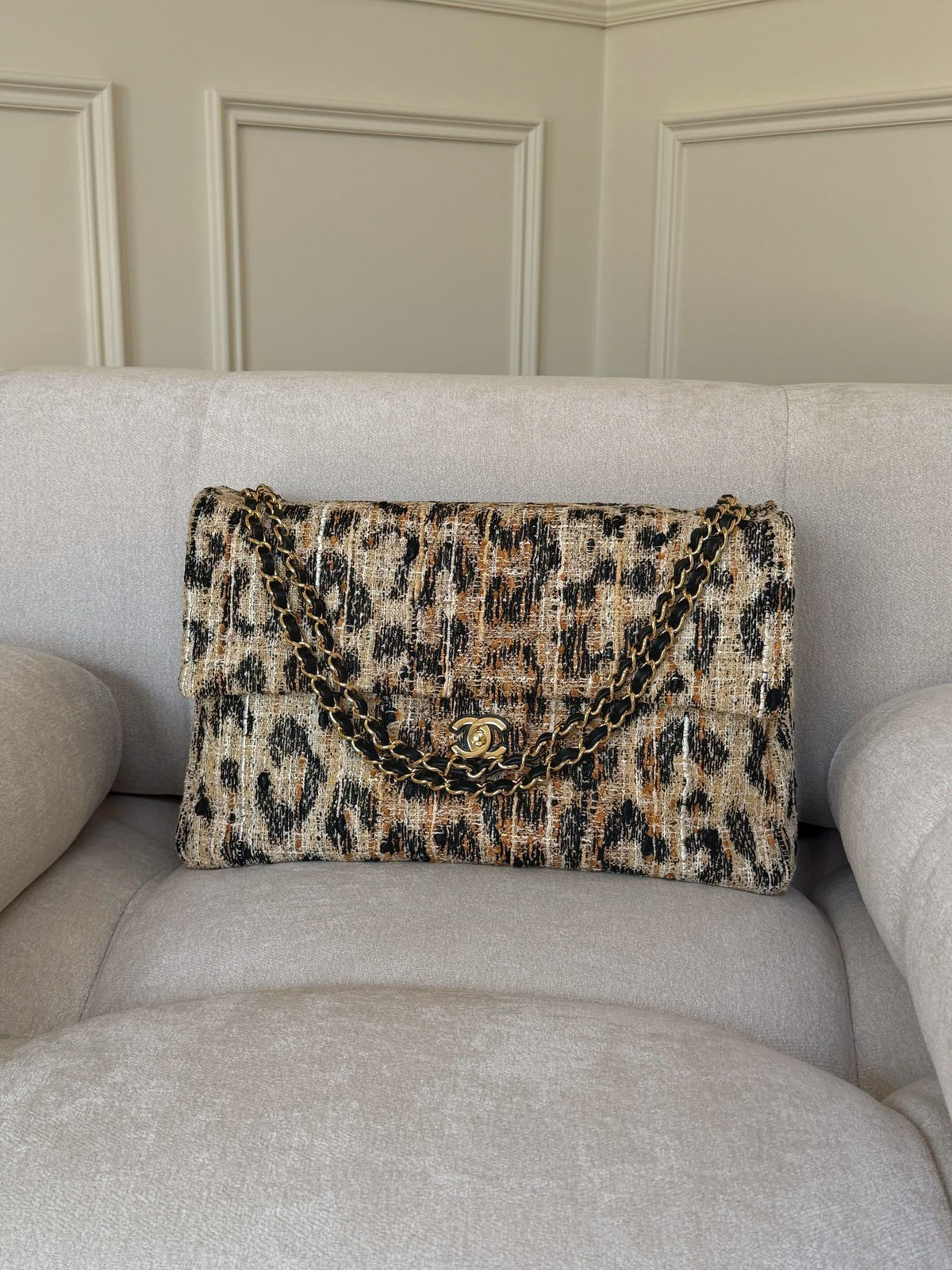 Chanel Maxi Flapbag Tweed Leopard 38.5cm