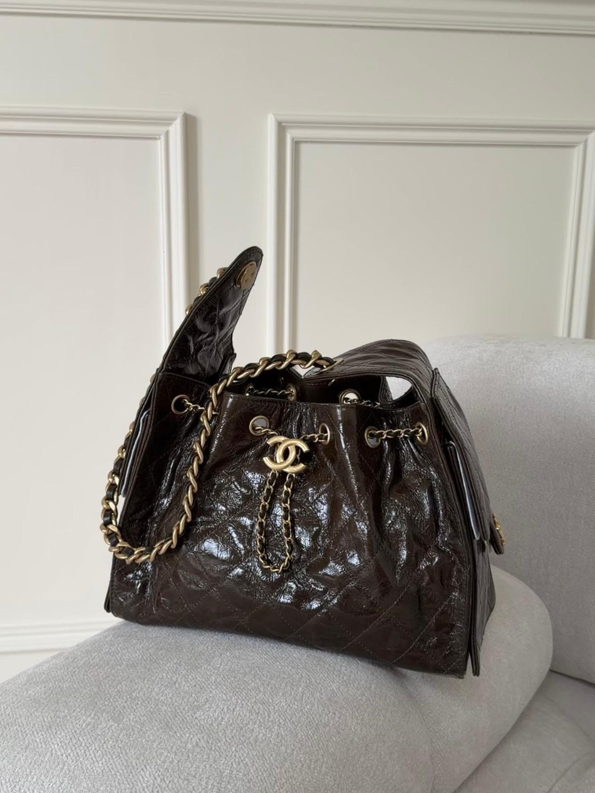 Chanel 25 Small Crumpled Khaki GHW