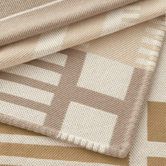 Avalon H Serif blanket