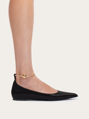 Ballet flat with ankle chain