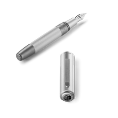 007 Special Issue Silver Edition Fountain Pen 14K gold
