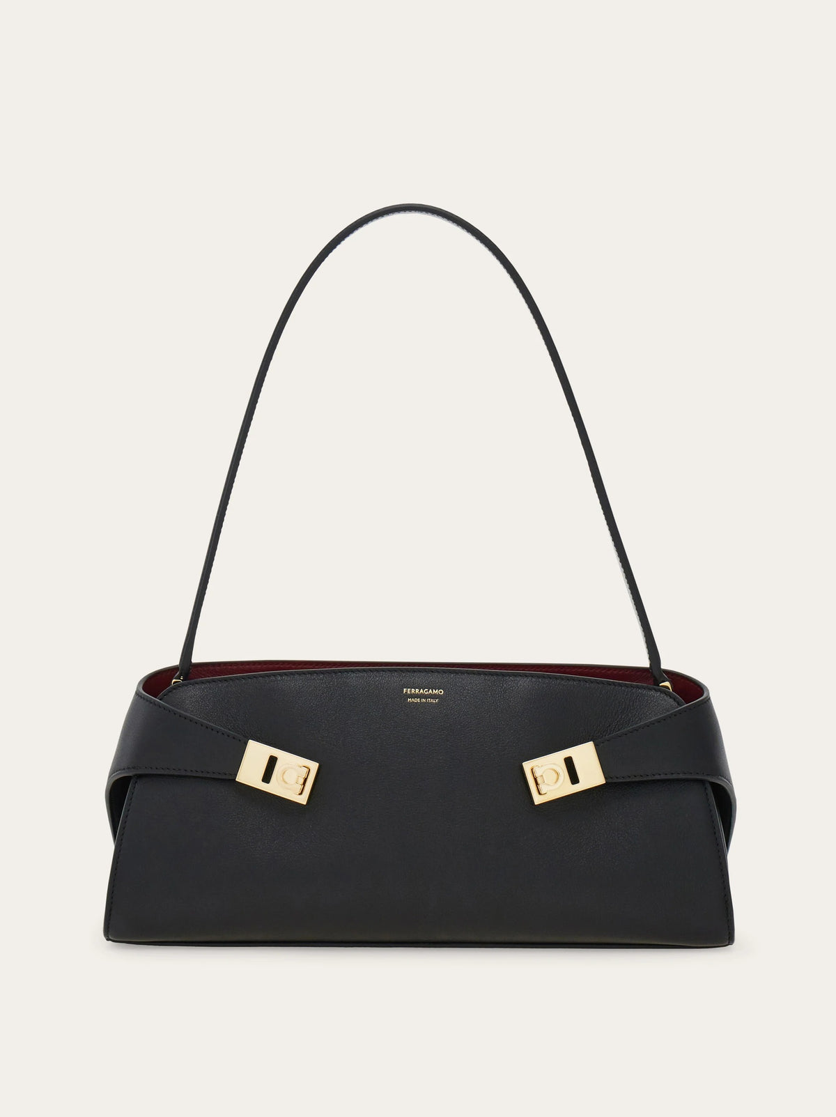 Hug East-west Shoulder Bag