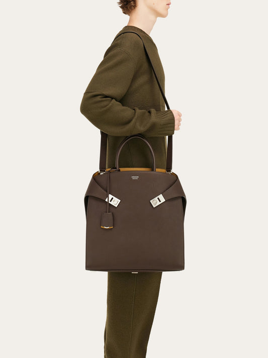 Hug Tote Bag