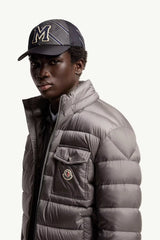Verith Hooded Short Down Jacket