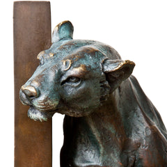 Bookend Lioness