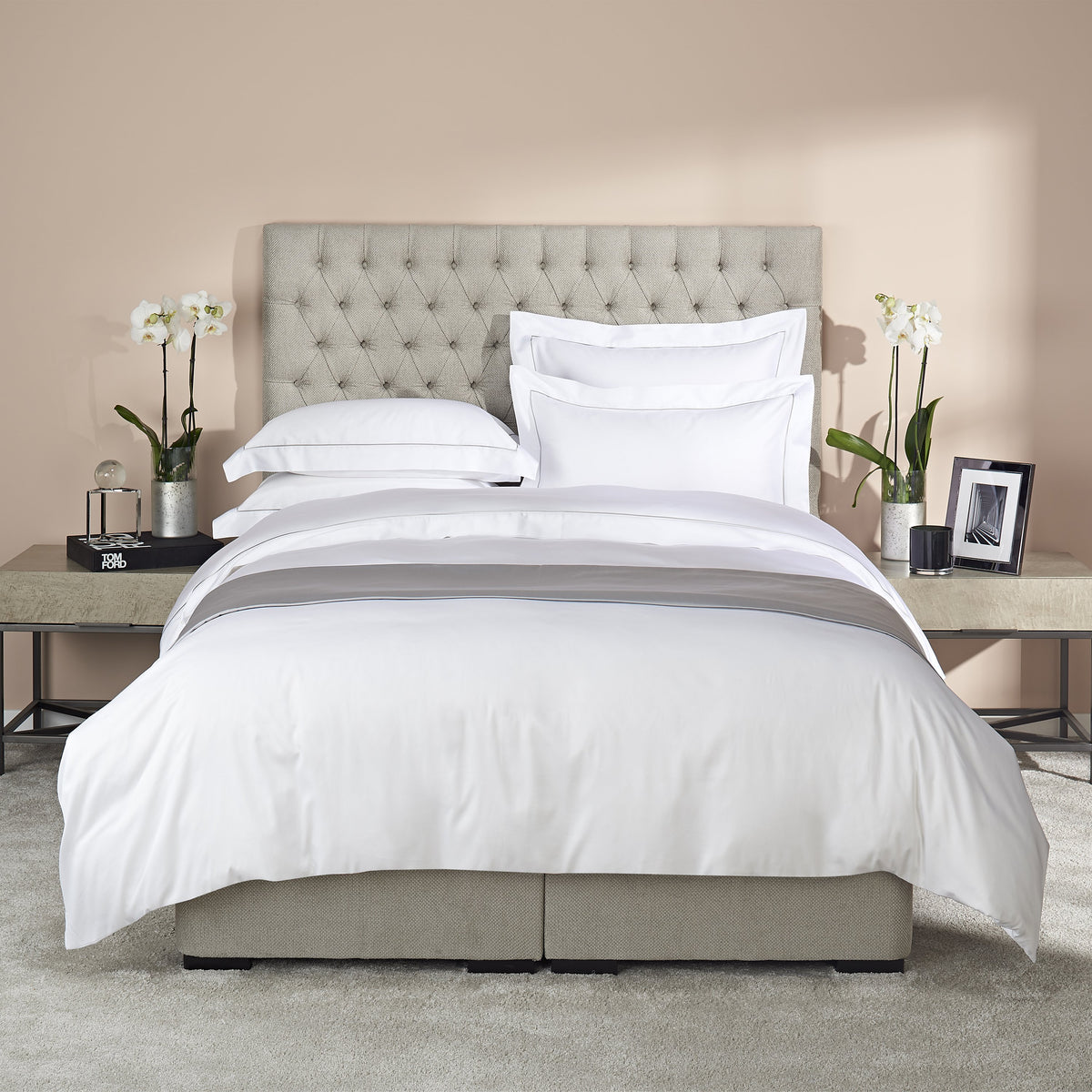 Heirlooms luxuriously soft Savoy bedroom duvet with 600 thread count cotton sateen combined with an elegant satin white, silver or sand colour piping