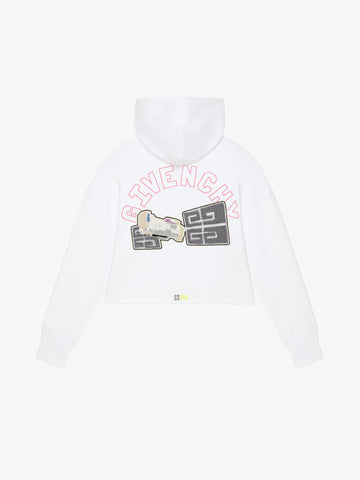 Cropped hoodie with embroidered patches