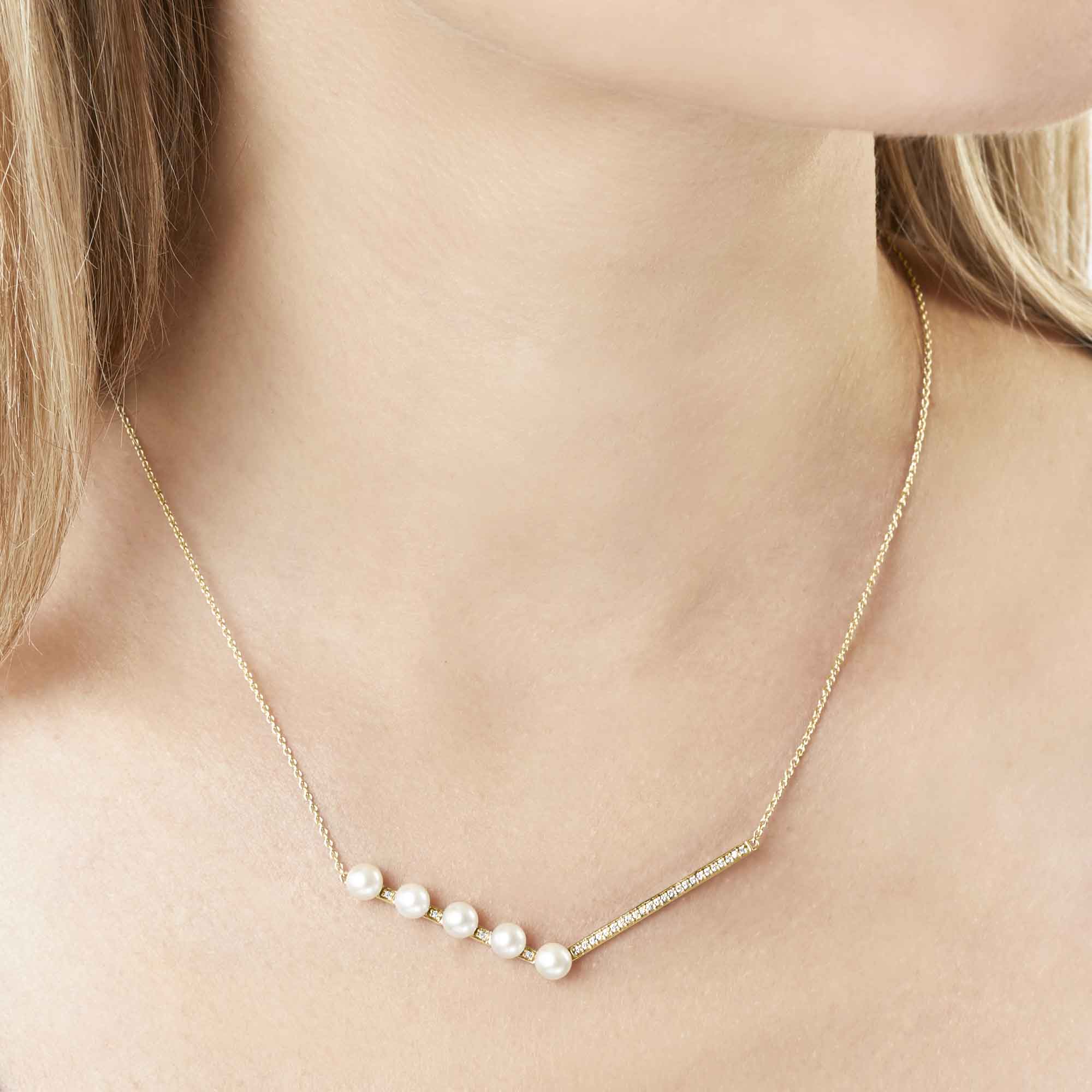 Trend Freshwater Pearl And Diamond Necklace 18ct Gold